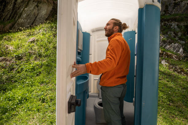 Best Portable bathroom rental  in Sissonville, WV